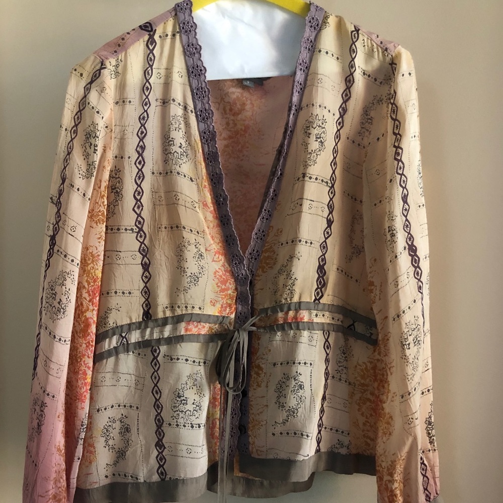 Women’s Blouse